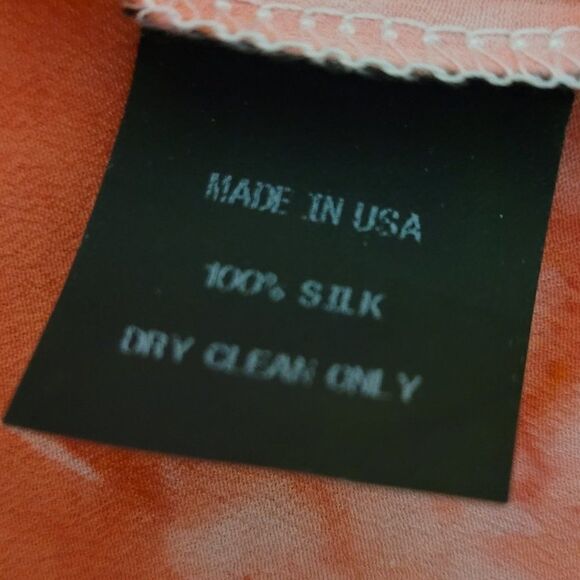 1002    SMALL AUM CUTURE  TOP BLOUSE  100% Silk - Picture 9 of 9